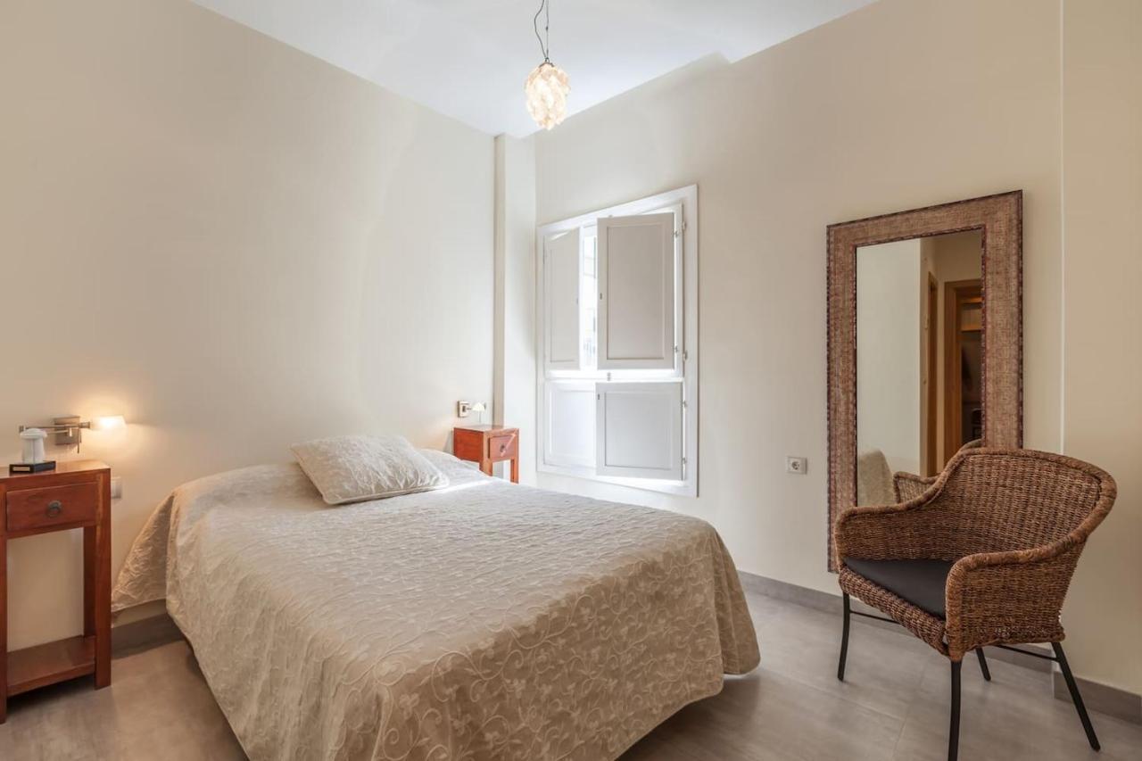 Apartamento Con Encanto En El Barrio De Santa Cruz Sevilla Kültér fotó